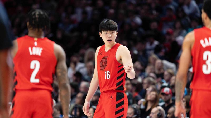 电讯报：若萨拉赫希望离队，沙特联赛有能力出资引进他（电讯报：萨拉赫若寻求离队，沙特联赛具备资金实力完成引进）