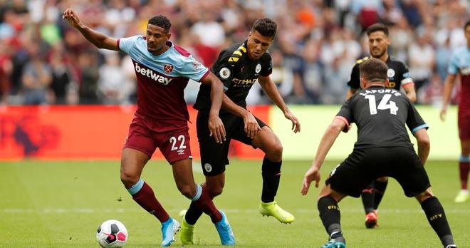 科瓦奇：阿德耶米被换下是因表现不好，拜尔的表现要好得多（科瓦奇：阿德耶米因状态欠佳被换下，拜尔发挥明显更出色）