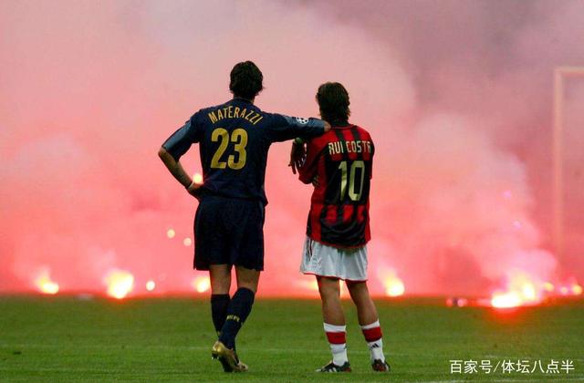 曼联对阵西汉姆联：德利赫特缺席，阿莫林调整阵容迎战（曼联迎战西汉姆：德利赫特缺阵，阿莫林变阵出击）