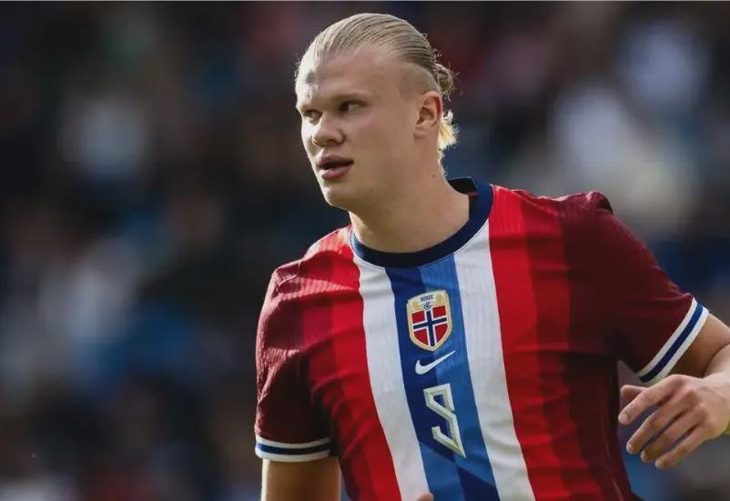 图片报：由于赛程安排，拜仁今年没给球员安排圣诞节庆祝活动（图片报：受赛程影响，拜仁今年取消球员圣诞庆祝活动）