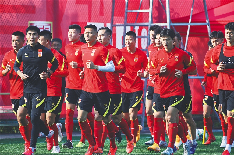 帕金斯：圈内都知道卢脾气多好，保罗把他惹恼肯定做了什么（帕金斯：圈内公认卢脾气好，保罗能惹他动怒肯定有原因）