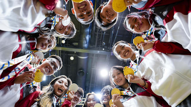 德乙前瞻：杜塞尔多夫大幅迫近降级区，沙尔克需3分巩固榜首（德乙前瞻：杜塞尔多夫逼近降级线，沙尔克力争三分稳住榜首）