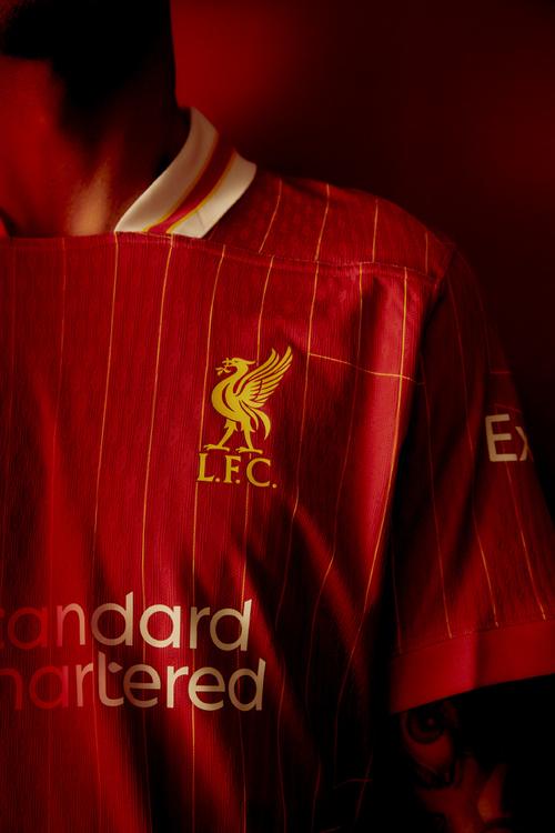 记者：世界杯抽签仪式开始前，大力神杯已经抵达华盛顿（记者称，世界杯抽签开启前，大力神杯已运抵华盛顿）