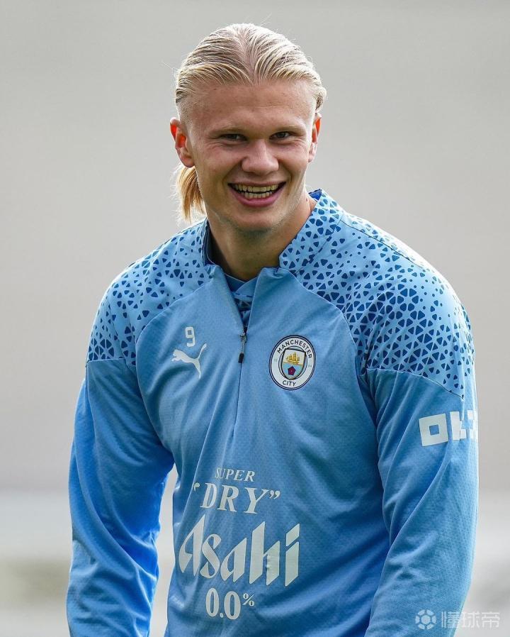 皇马欧冠点球争议 再好的VAR背后也是人操控（皇马欧冠点球引争议：再强的VAR终究由人掌控）