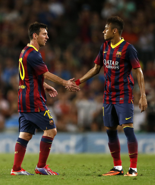 霍伊伦：无论发生什么，我都要留在曼联为我的位置而战（霍伊伦表态：无论如何都留在曼联，誓为位置而战）