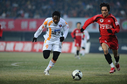 德甲战报：伯格1射1传，霍芬海姆3-0完胜奥格斯堡（德甲速报：伯格传射建功，霍芬海姆3-0击败奥格斯堡）