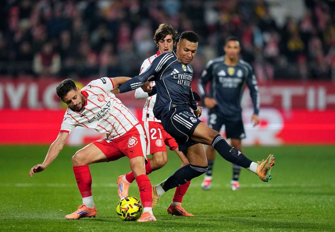 普约尔：我在家里很少谈足球，两个女儿最近才知道我曾效力巴萨（普约尔：家中几乎不谈足球，两位女儿最近才得知我曾为巴萨效力）