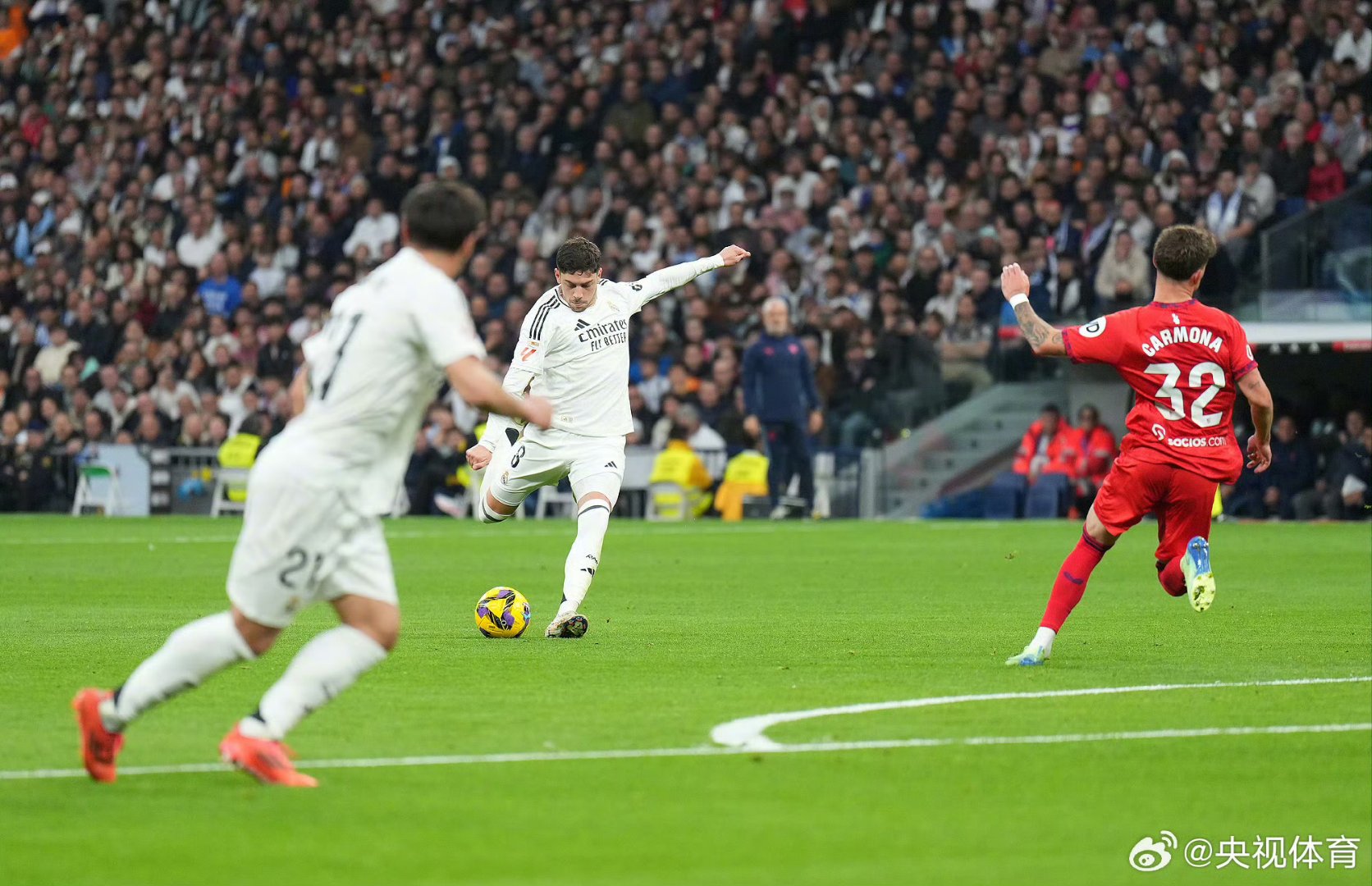 意甲俱乐部球衣胸前广告赞助费TOP10：米兰双雄3000万并列第1（意甲球衣胸前赞助费前十榜：米兰双雄以3000万并列榜首）