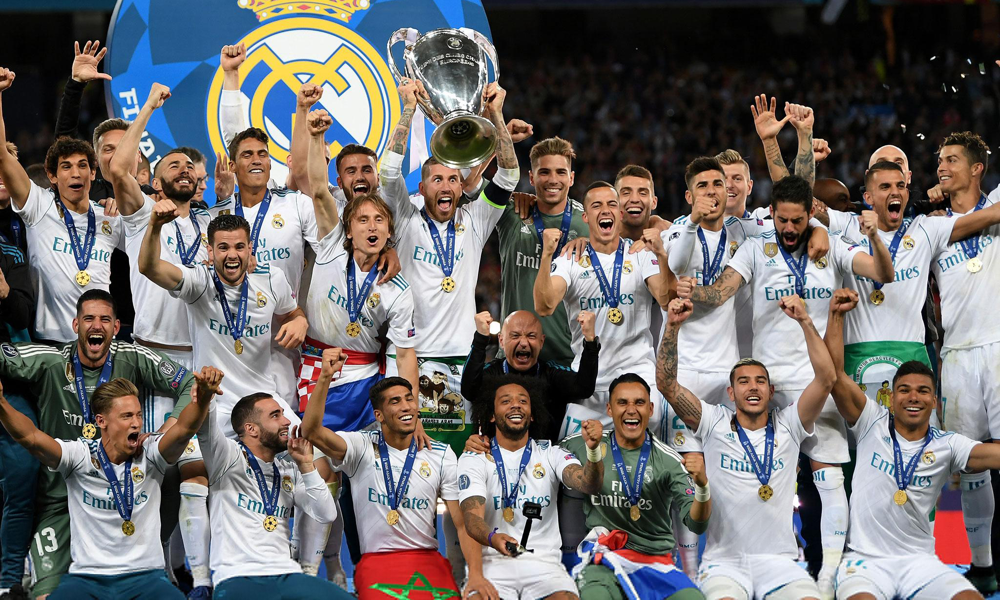 19投硬砸40分！广东迎来“加强版杜润旺”，这可是杜锋的锋线答案（19投轰下40分！广东迎来“进化版杜润旺”，或成杜锋锋线最优解）