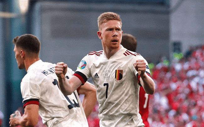 热刺短传渗透锋利如刃（热刺短传渗透刀锋般犀利）