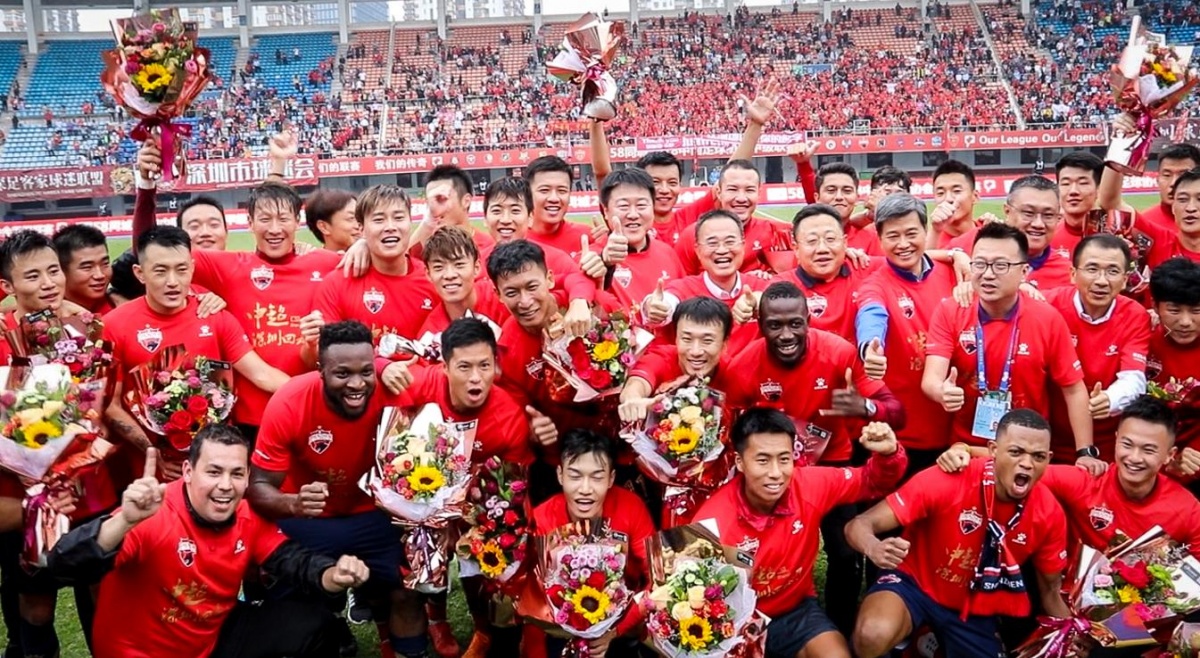 震怒！曝利物浦考虑重罚萨拉赫：内部禁赛 或已踢完红军生涯最后1场（传利物浦考虑对萨拉赫重罚：或内部停赛，恐已踢完红军生涯最后一战）