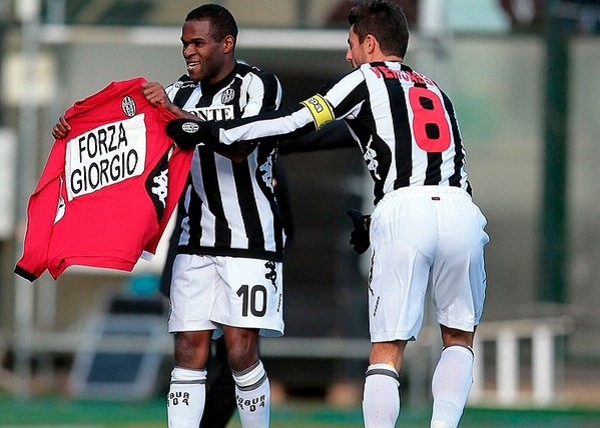 马赛主席：若马赛入围下季欧冠，曼联对青木的分成将降至35%（马赛主席称：若球队晋级下季欧冠，曼联在青木的分成将降至35%）